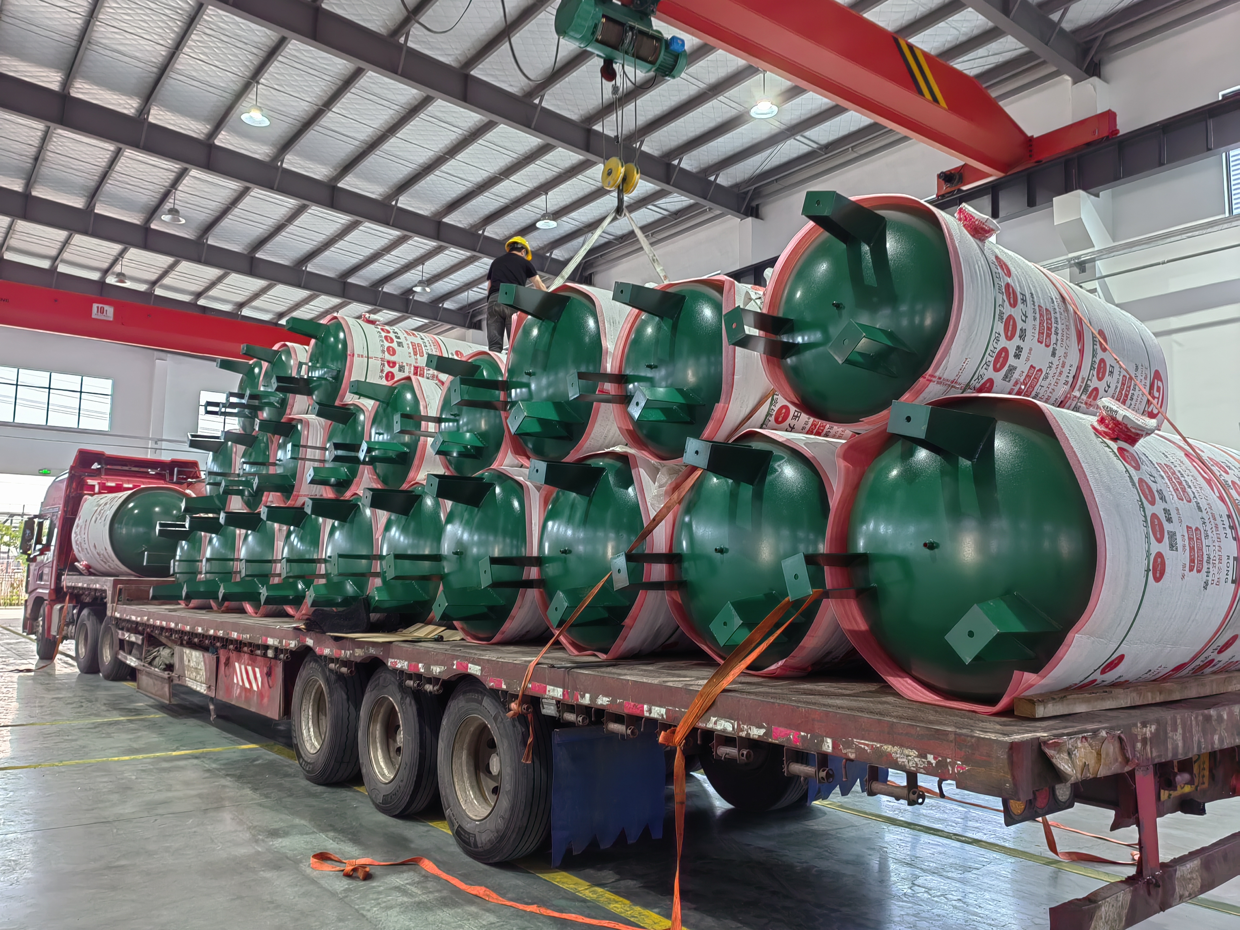 儲(chǔ)氣罐發(fā)貨區(qū)域 儲(chǔ)氣罐發(fā)貨區(qū)域