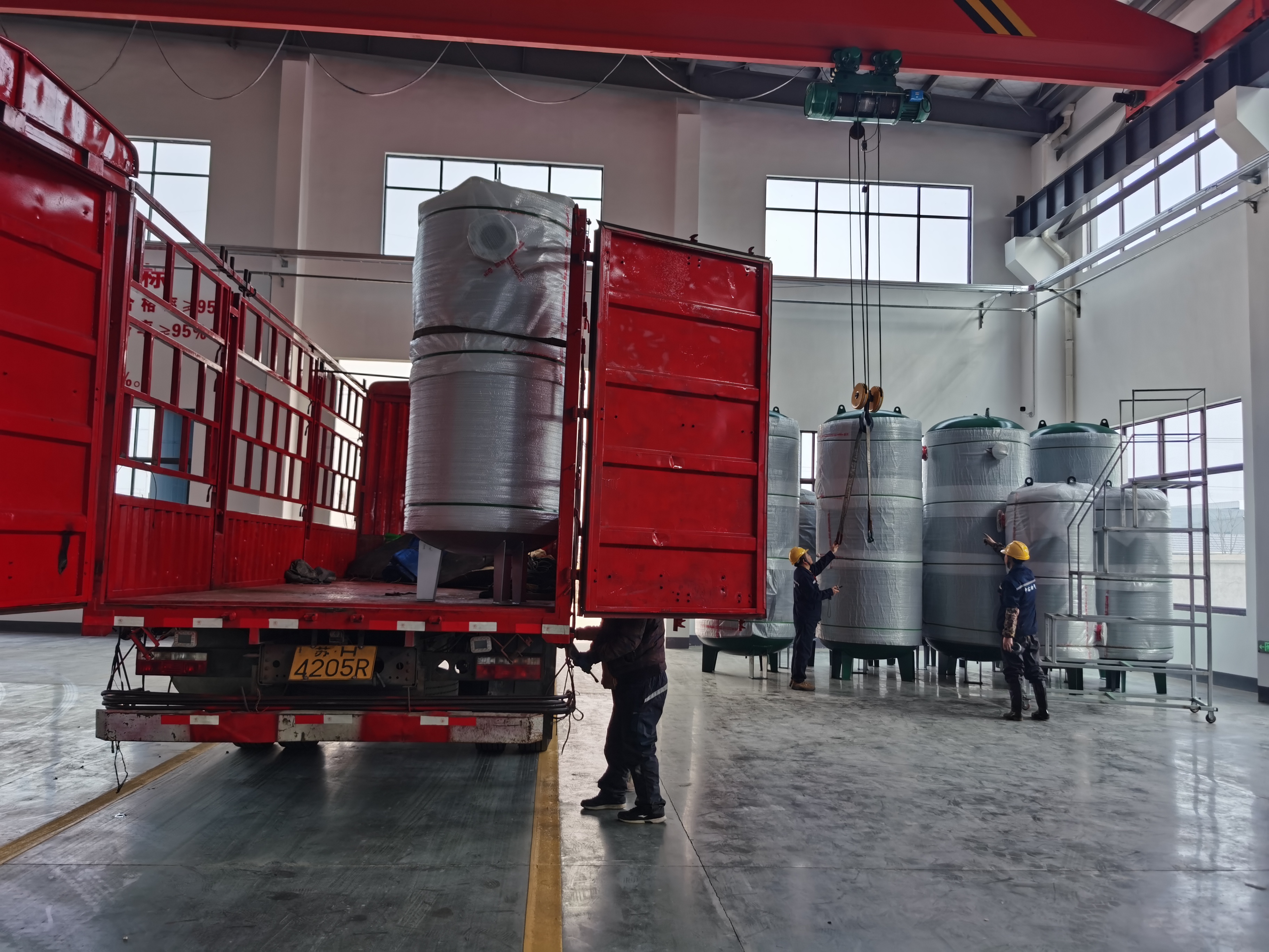 申容儲氣罐出貨現(xiàn)場 申容儲氣罐出貨現(xiàn)場