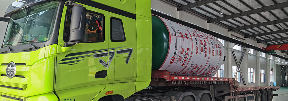 上海某工程公司儲氣罐發貨 上海某工程公司儲氣罐發貨